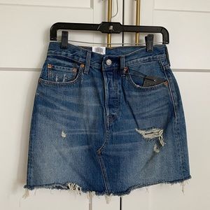Levi’s High-Rise Deconstructed Denim Skirt